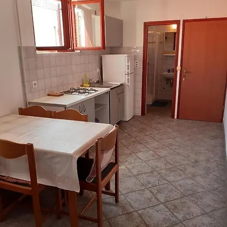 Ana Apartment