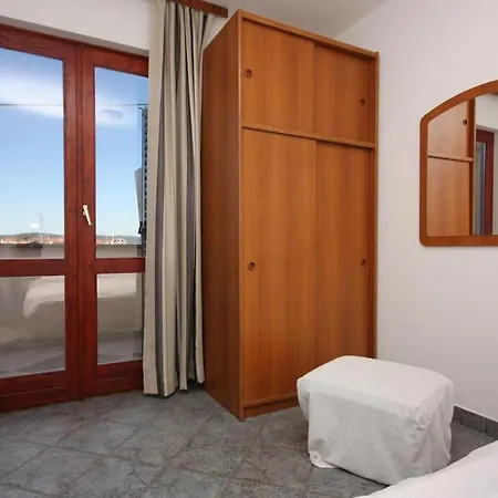 Apartment Ana *